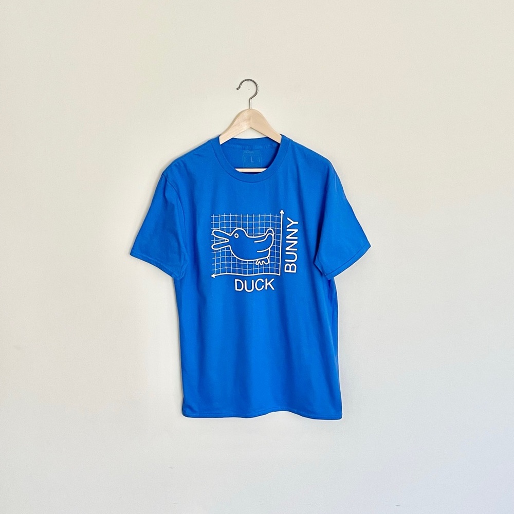 NEW Duck Or Bunny Optical Illusion Graphic Blue T Shirt Men’s size Large